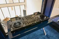 vs-lounge-dj.webp